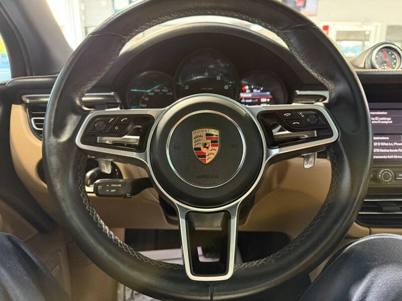 2020 Porsche Macan