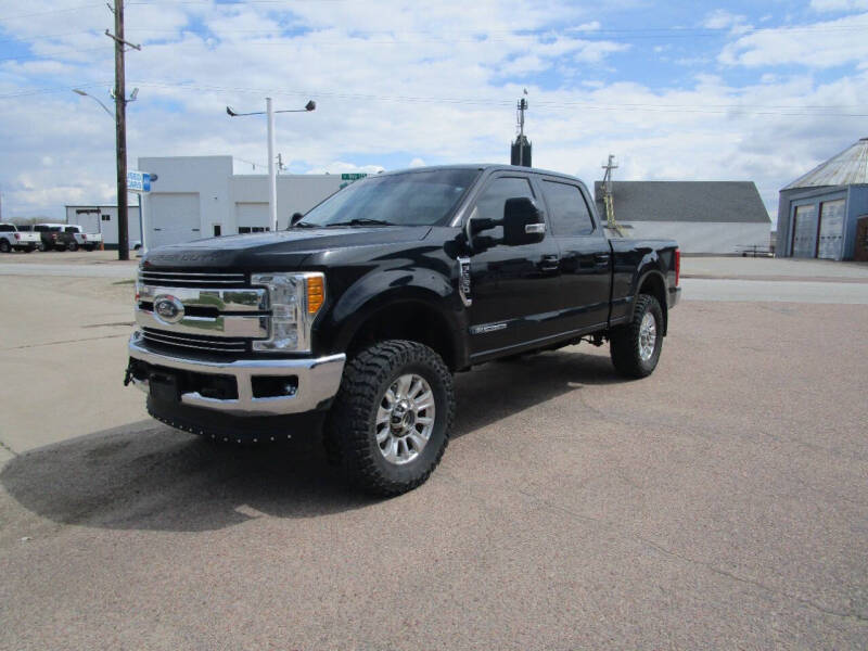 2017-ford-f-250-super-duty-lariat-4x4-4dr-crew-cab-6-8-ft-sb-pickup