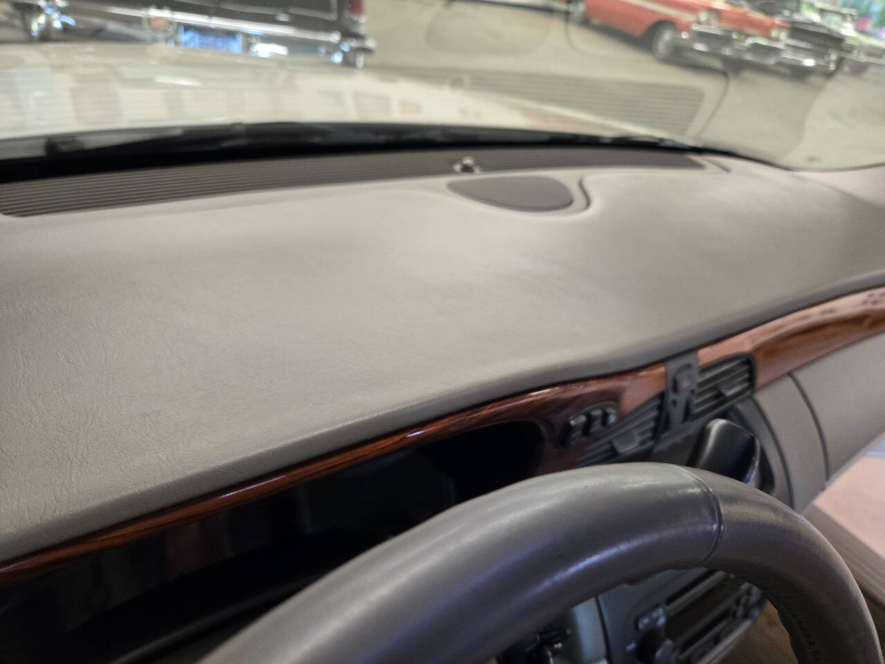 2002 Cadillac DeVille 71
