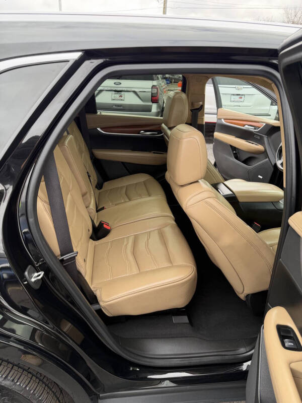 2017 Cadillac XT5 Platinum