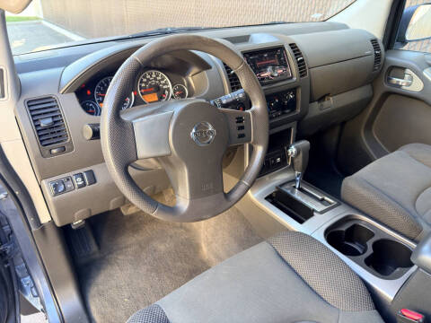 2006 Nissan Pathfinder LE