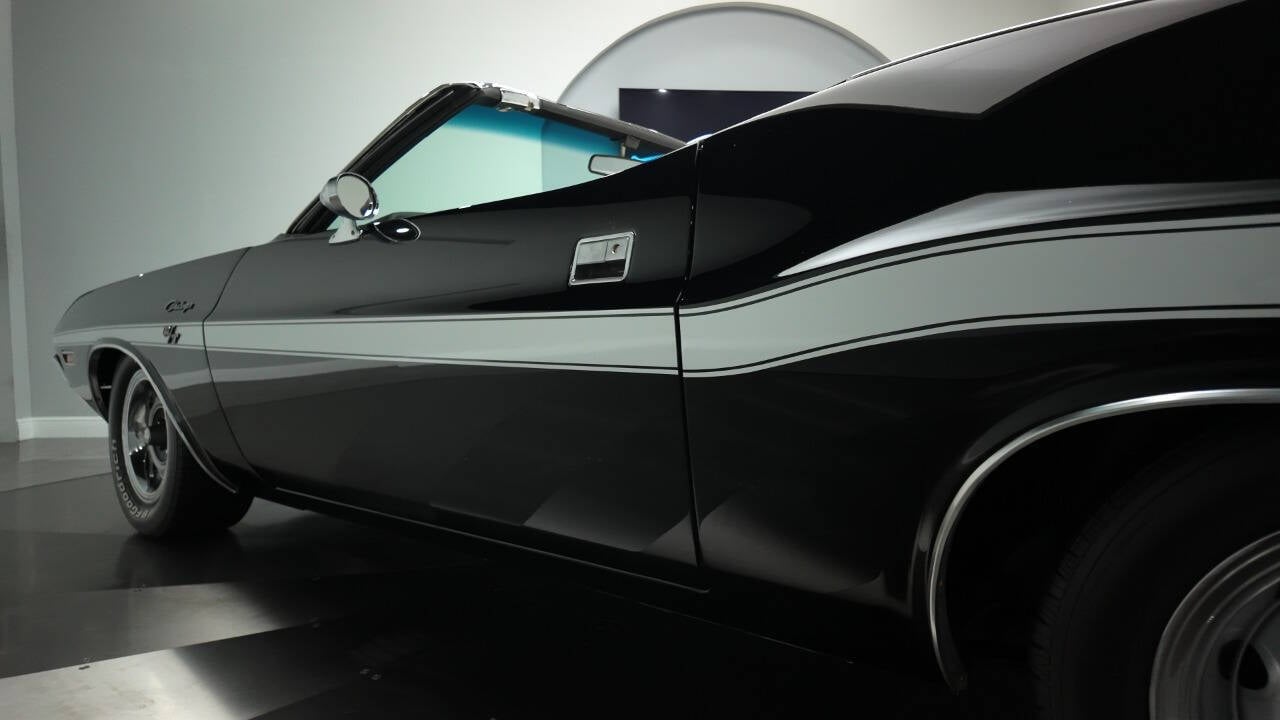 1970 Dodge Challenger 29