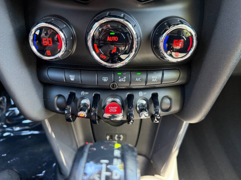 2015 MINI Hardtop 2 Door Cooper