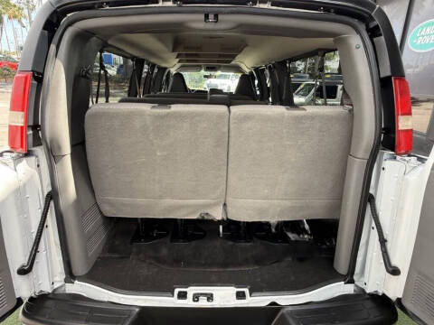 2017 Chevrolet Express LT 3500