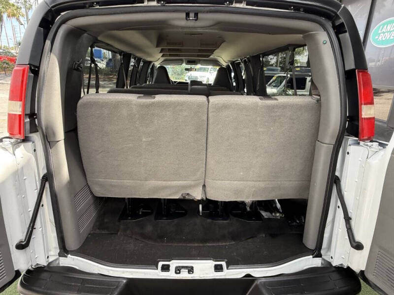 2017 Chevrolet Express LT 3500