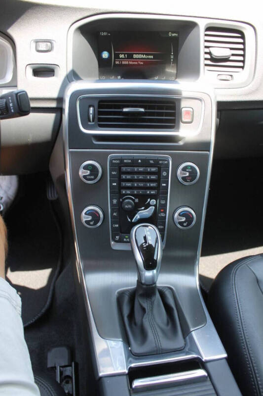 2016 Volvo S60 T5 Drive-E Premier
