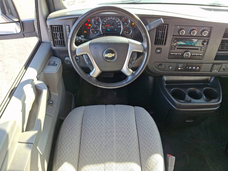 2017 Chevrolet Express LS 2500