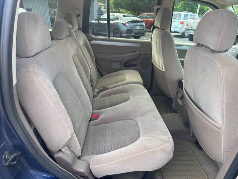 2004 Ford Explorer XLT