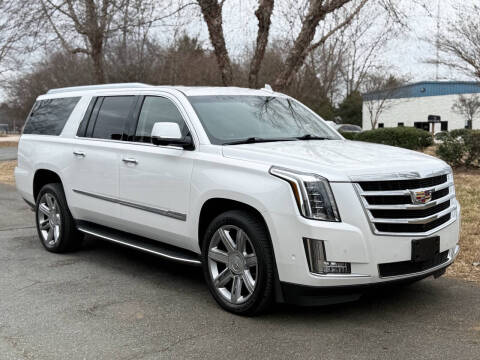 2018 Cadillac Escalade ESV Luxury