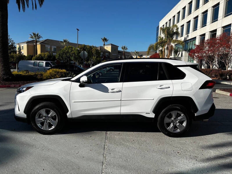 2023 Toyota RAV4 Hybrid LE