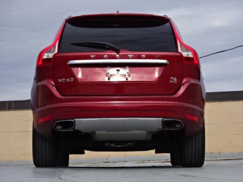 2016 Volvo XC60 T6 Drive-E R-Design Platinum