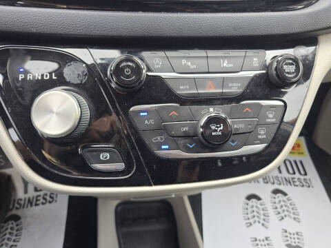 2021 Chrysler Pacifica Touring L