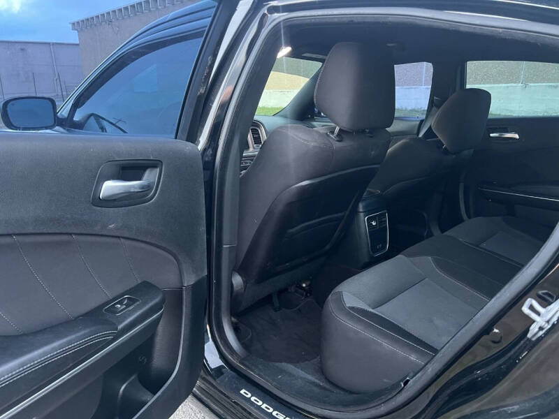 2016 Dodge Charger SXT