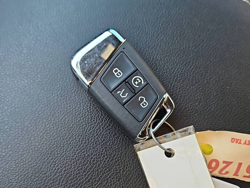 2023 Volkswagen Atlas Cross Sport SE