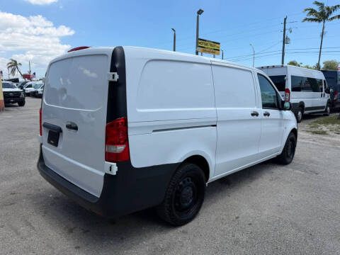 2020 Mercedes-Benz Metris