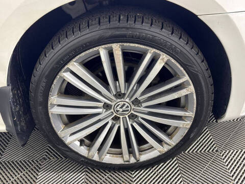 2015 Volkswagen Passat 1.8T Sport