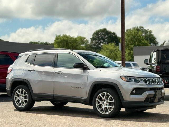 2023 Jeep Compass Latitude Lux