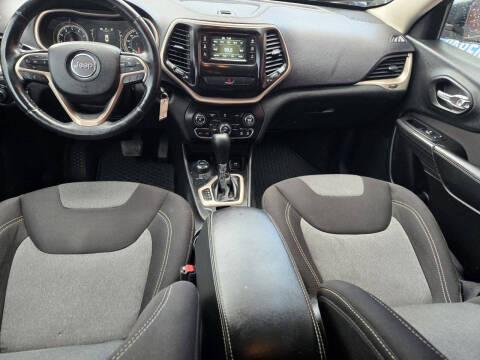 2014 Jeep Cherokee Sport