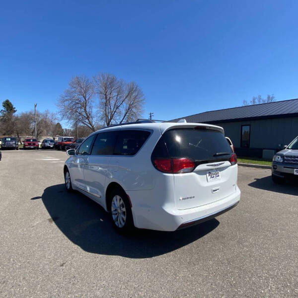 2018 Chrysler Pacifica Touring L