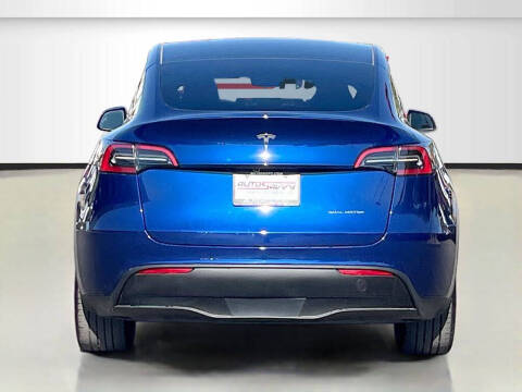 2024 Tesla Model Y Long Range