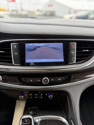 2021 Buick Enclave Essence
