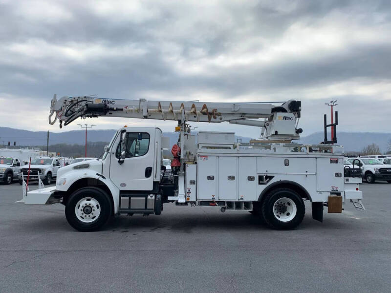 2016 Freightliner M2 106