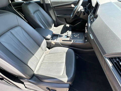 2019 Audi Q5 quattro Premium 45 TFSI