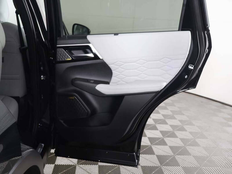 2025 Mitsubishi Outlander SEL Platinum Edition