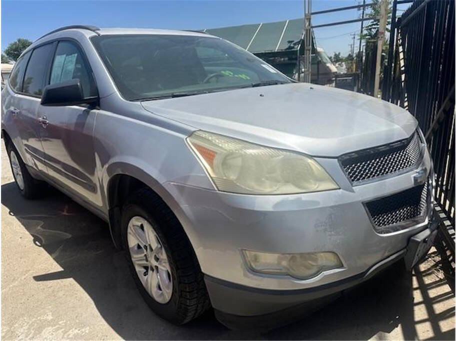 No Color 2009 Chevrolet Traverse LS LS 4dr SUV 1