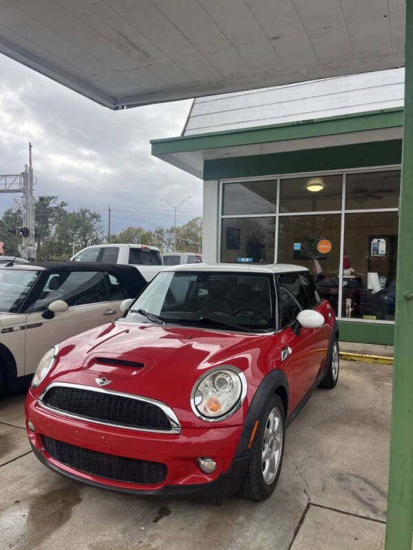 2009 MINI Cooper for sale at Auto Outlet Inc. in Houston TX