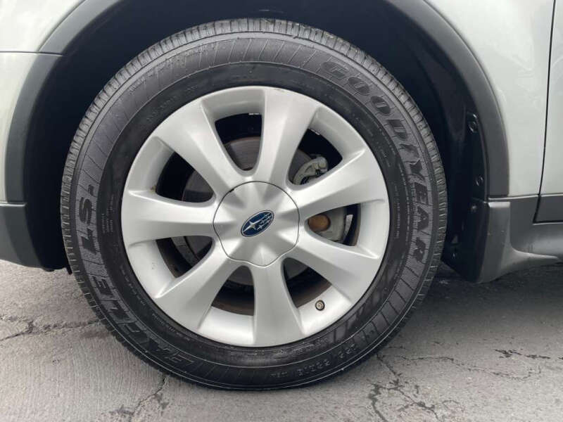 2006 Subaru B9 Tribeca 5-Pass.