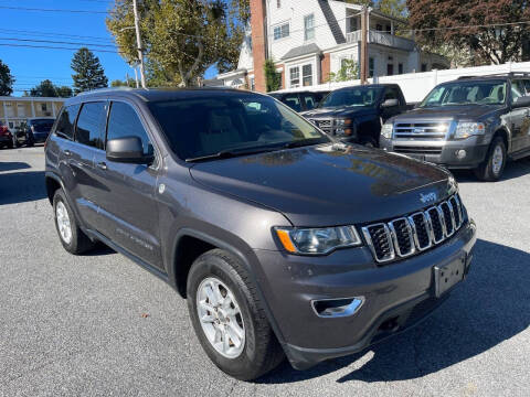2019 Jeep Grand Cherokee Laredo