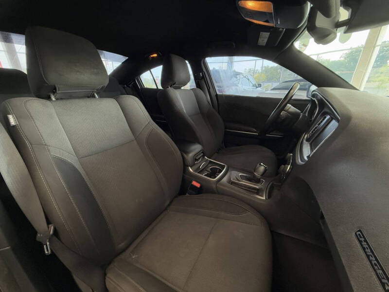 2017 Dodge Charger SXT