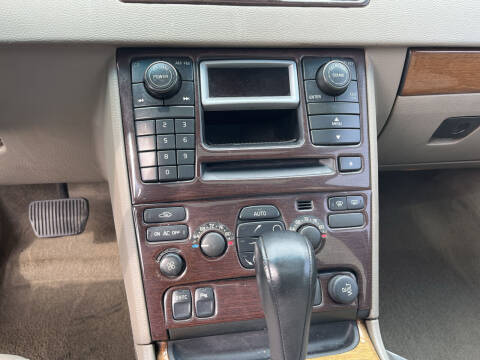 2004 Volvo XC90 2.5T