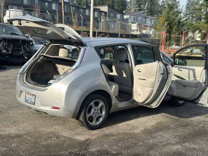 2012 Nissan LEAF SV