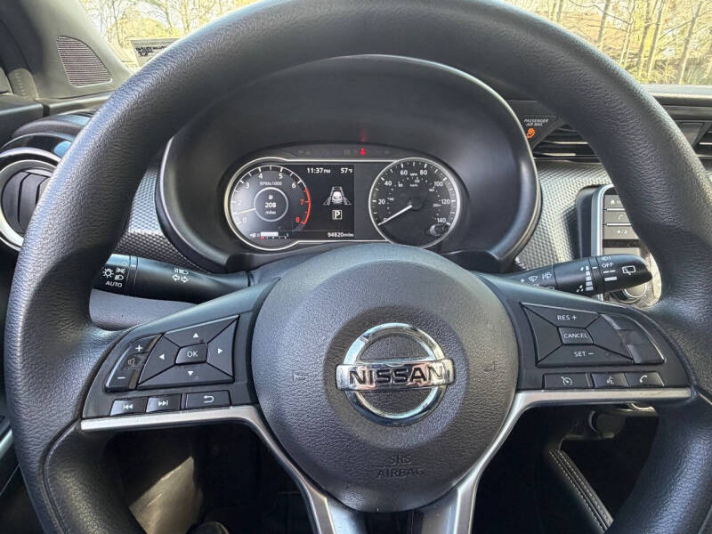 2020 Nissan Kicks SV