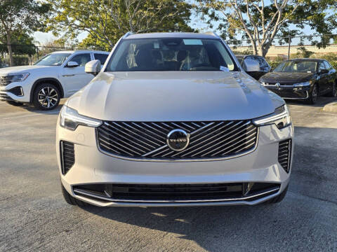 2025 Volvo XC90 B5 Plus Bright Theme 7P