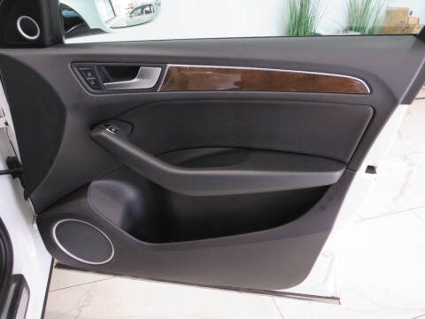 2016 Audi Q5 2.0T quattro Premium Plus