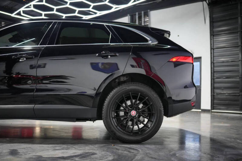 2020 Jaguar F-PACE 25t Premium