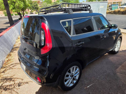 2017 Kia Soul +