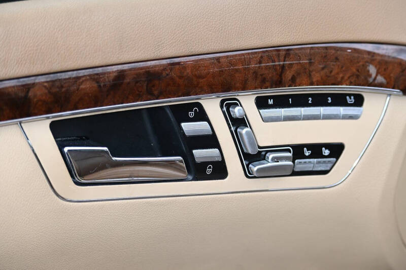 2007 Mercedes-Benz S-Class S 550