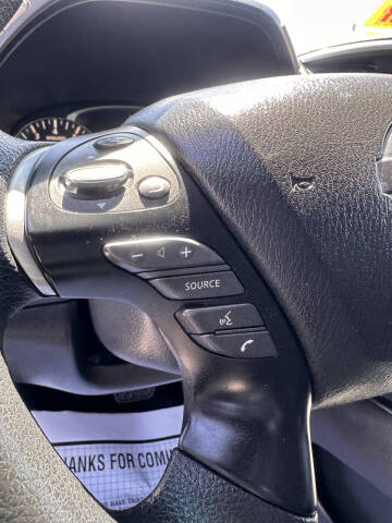 2019 Nissan Pathfinder S