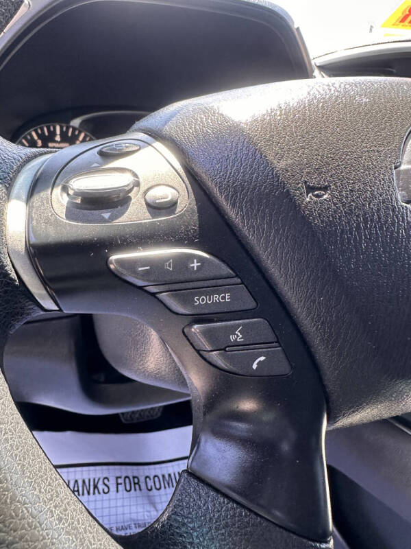 2019 Nissan Pathfinder S