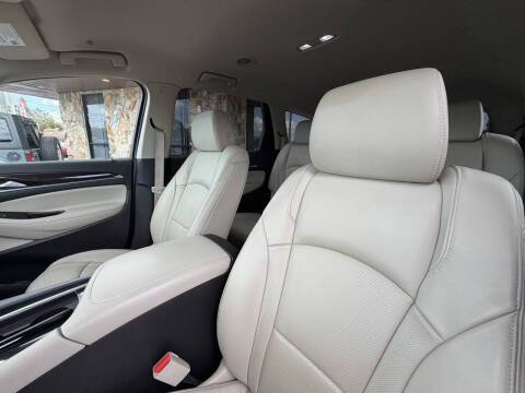 2020 Buick Enclave Essence