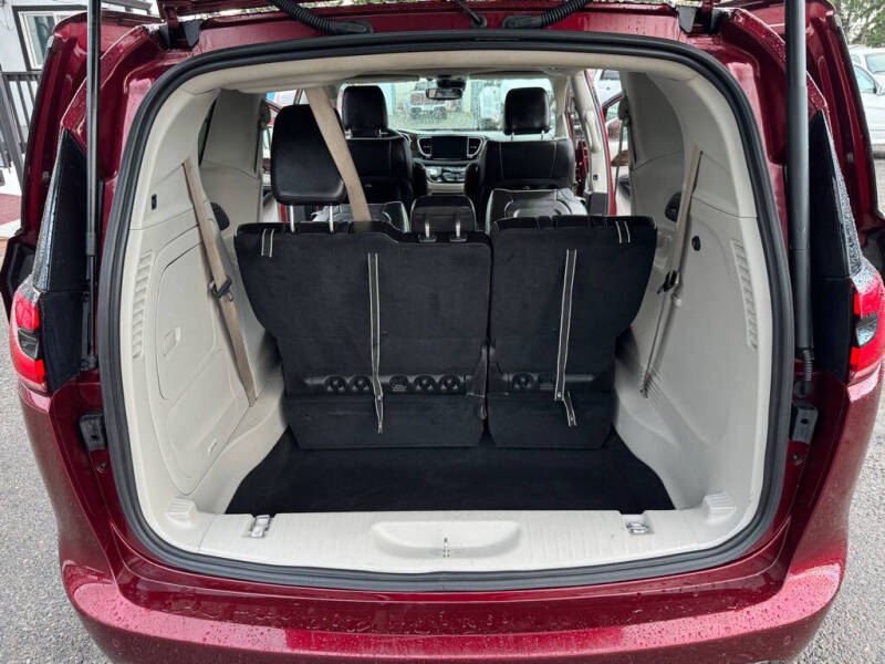 2022 Chrysler Pacifica Hybrid Limited