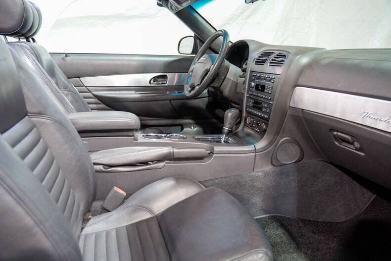 2002 Ford Thunderbird Deluxe