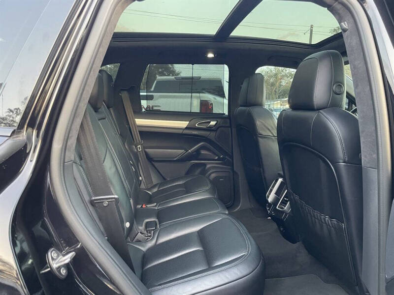 2016 Porsche Cayenne GTS