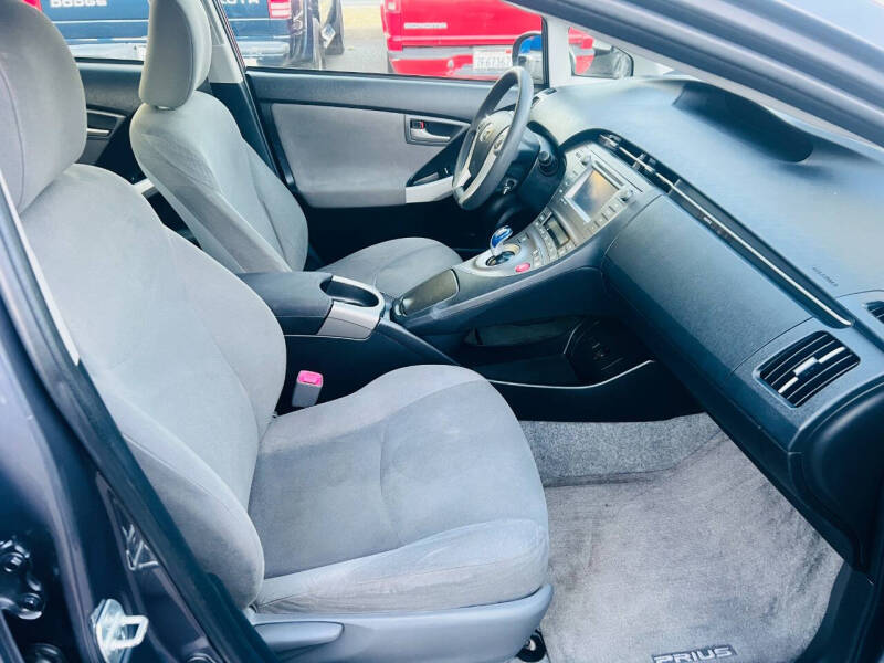 2012 Toyota Prius Three