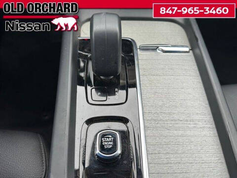 2025 Volvo XC60 B5 Plus Dark Theme