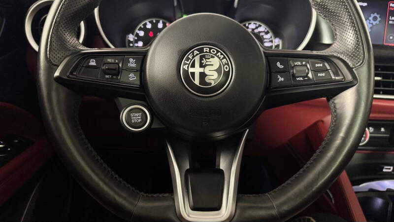 2021 Alfa Romeo Stelvio Sprint